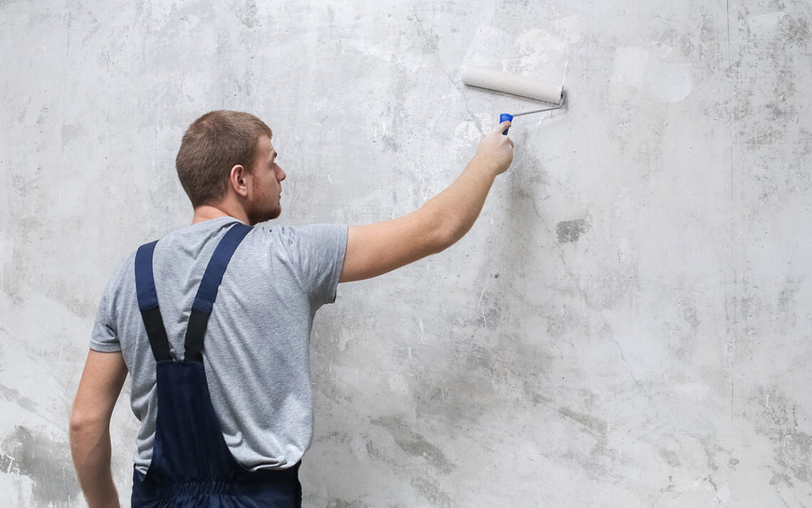 behang voorstrijk muur