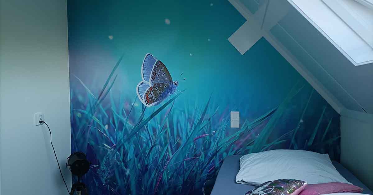 Wallpaper with Bugs and Butterflies 