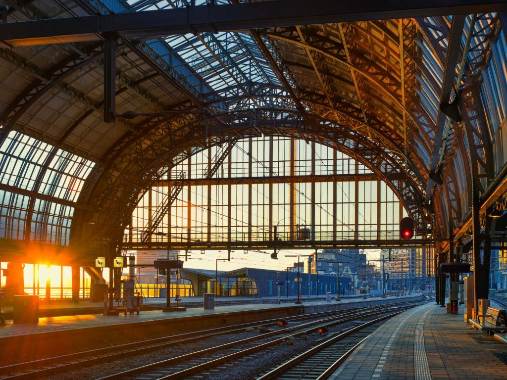 Zonsopgang op het station