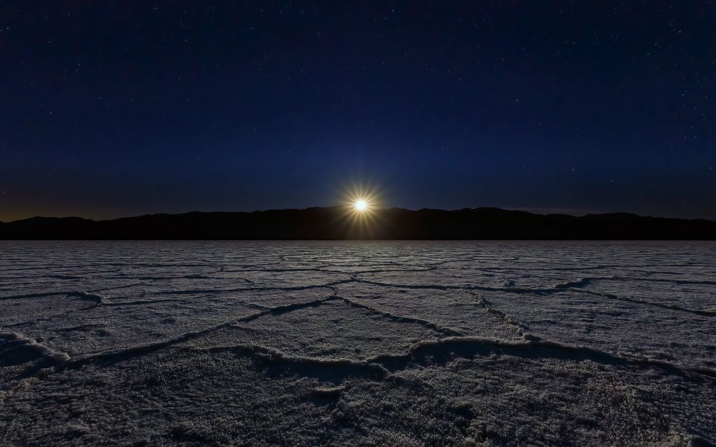 Moonset at Death Valley