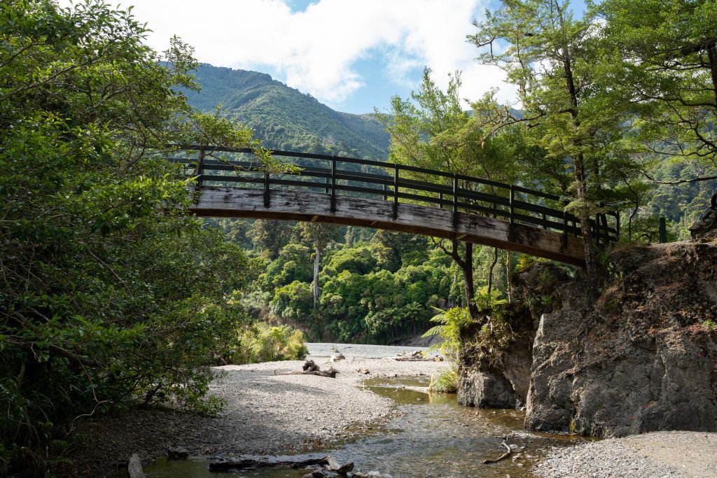 Gebogen brug