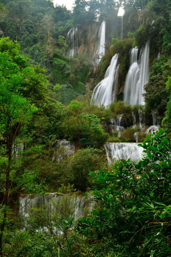 Grote waterval in Thailand