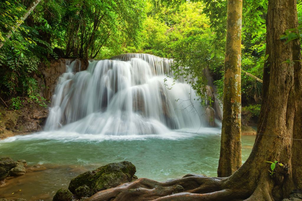 Adembenemende waterval