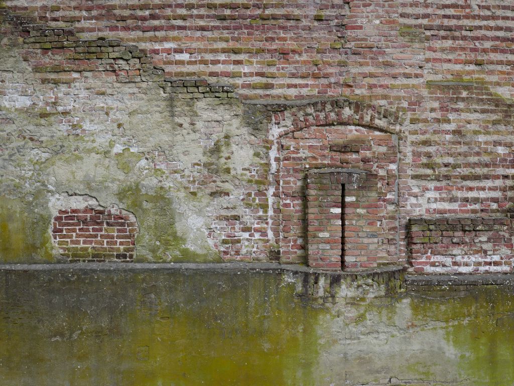 Oude gerestaureerde muur
