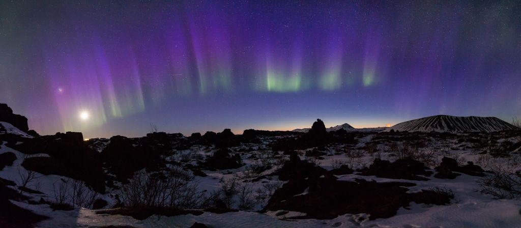 Paars en groen noorderlicht