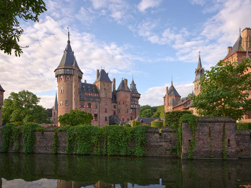 Kasteel de Haar vanaf het water