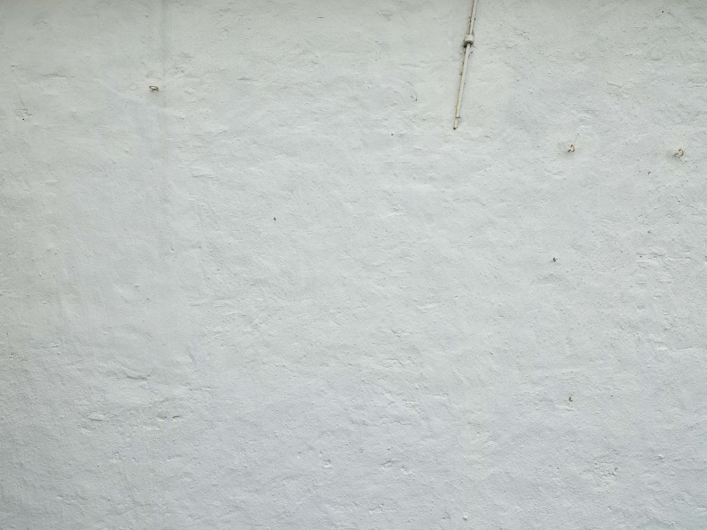 Muur met wit stucwerk