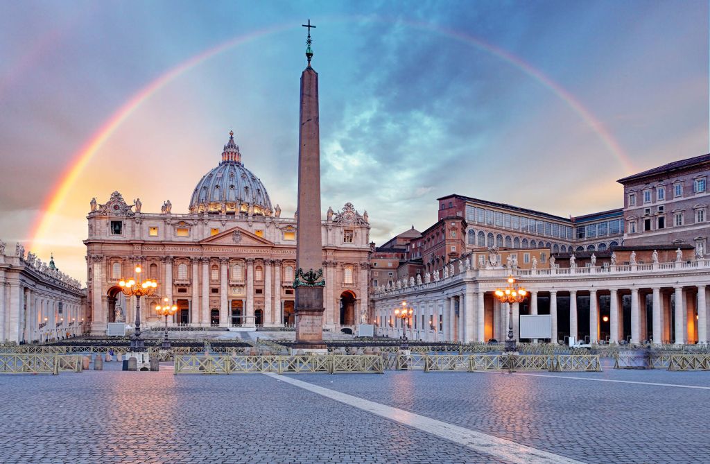 Sint Pietersplein met regenboog