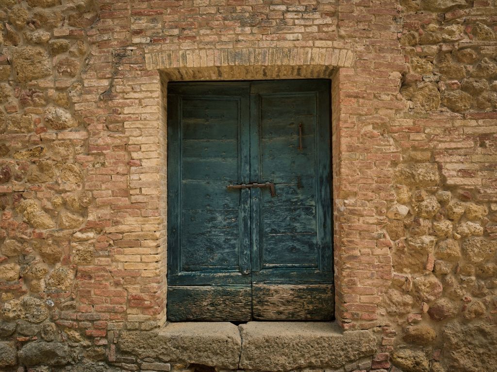 Oude deuren in Italië