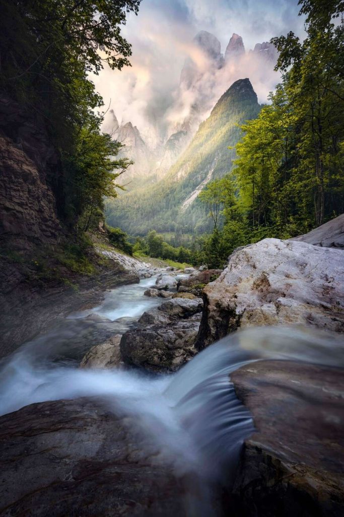 Bergstroom in de Wildernis