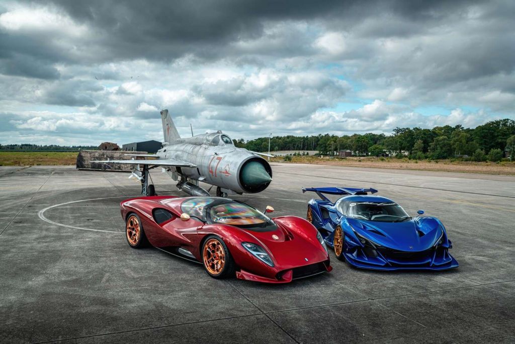 Hypercars en gevechtsvliegtuig