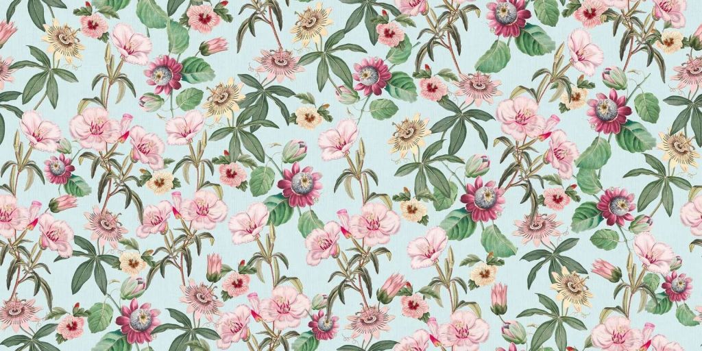 Exotische bloesems in pastelblauw