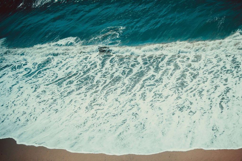 Golvende Branding Aan Het Strand