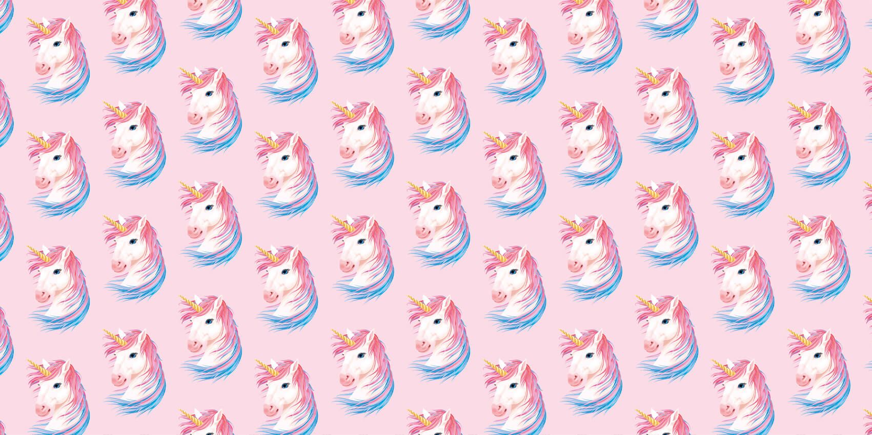 Witte unicorn met gouden hoorn