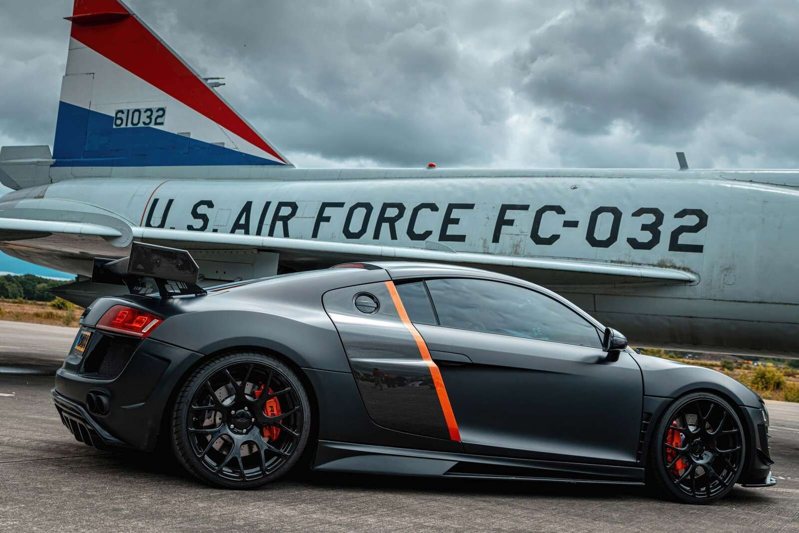 Audi R8 in stealth stijl